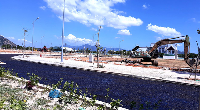 Ninh[-]Thuận:[-]Y&ecirc;u[-]cầu[-]kiểm[-]điểm,[-]bồi[-]thường[-]vụ[-]thu[-]hồi[-]nhầm[-]gần[-]3.000[-]m2[-]đất[-]của[-]d&acirc;n